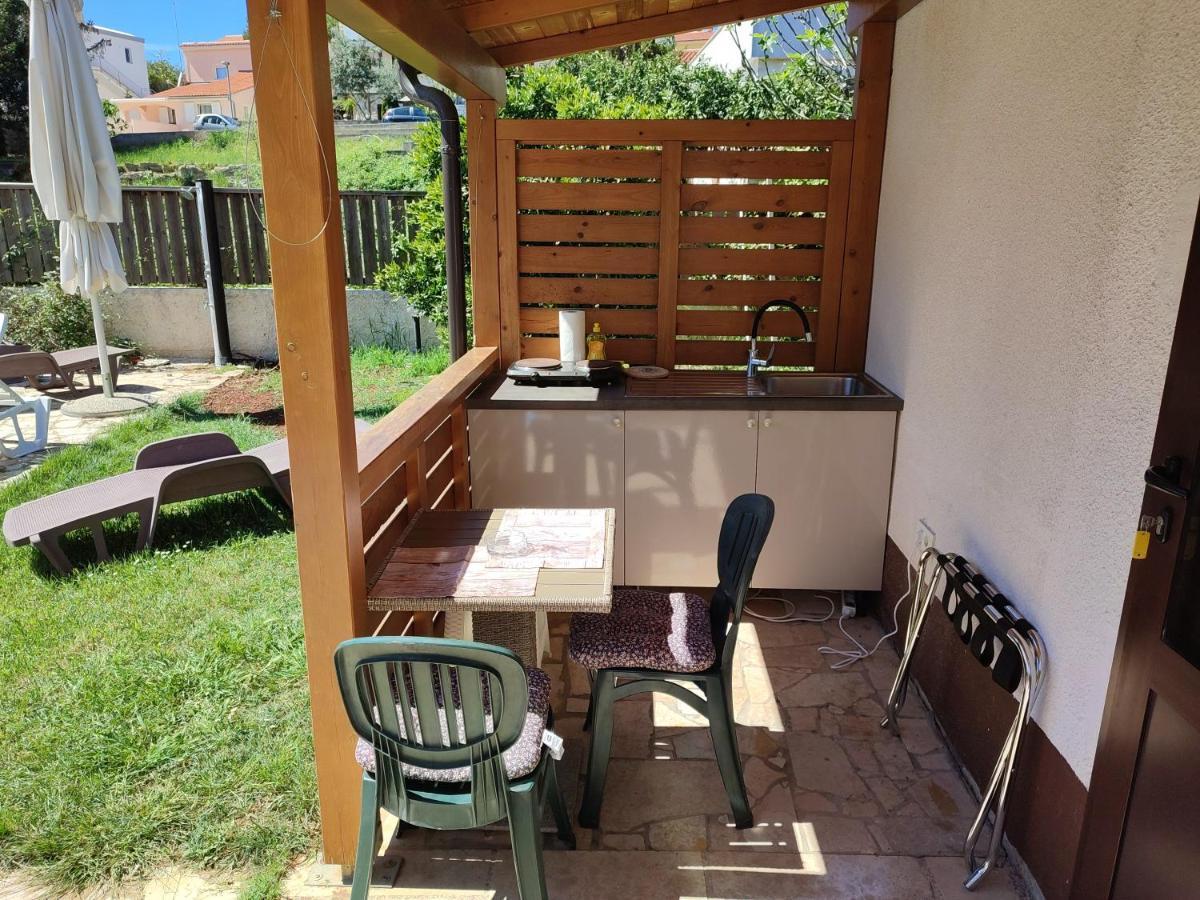 Guesthouse Suzy Pula Zewnętrze zdjęcie