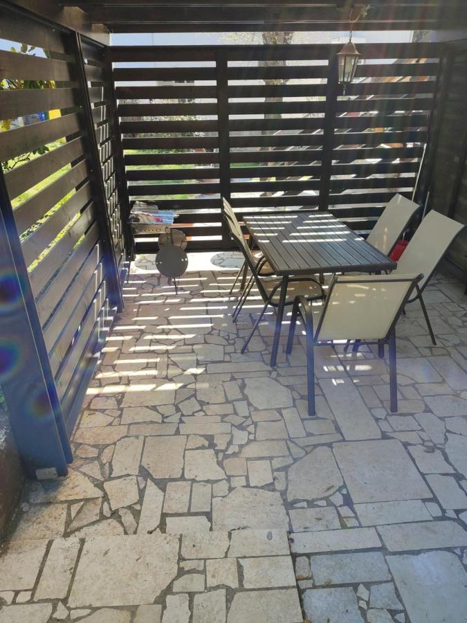 Guesthouse Suzy Pula Zewnętrze zdjęcie