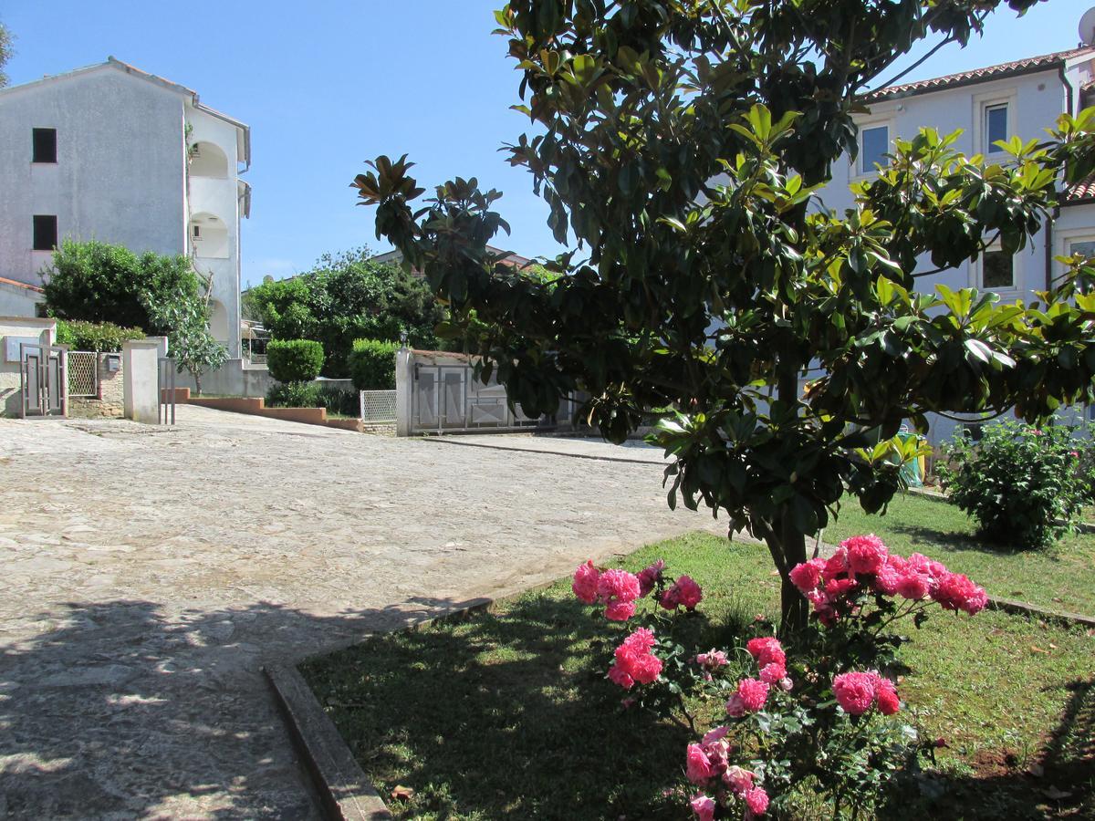 Guesthouse Suzy Pula Zewnętrze zdjęcie