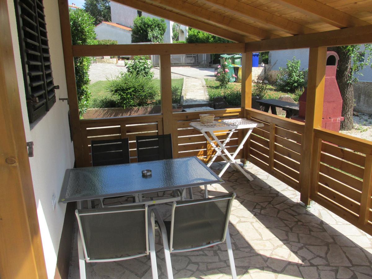 Guesthouse Suzy Pula Zewnętrze zdjęcie