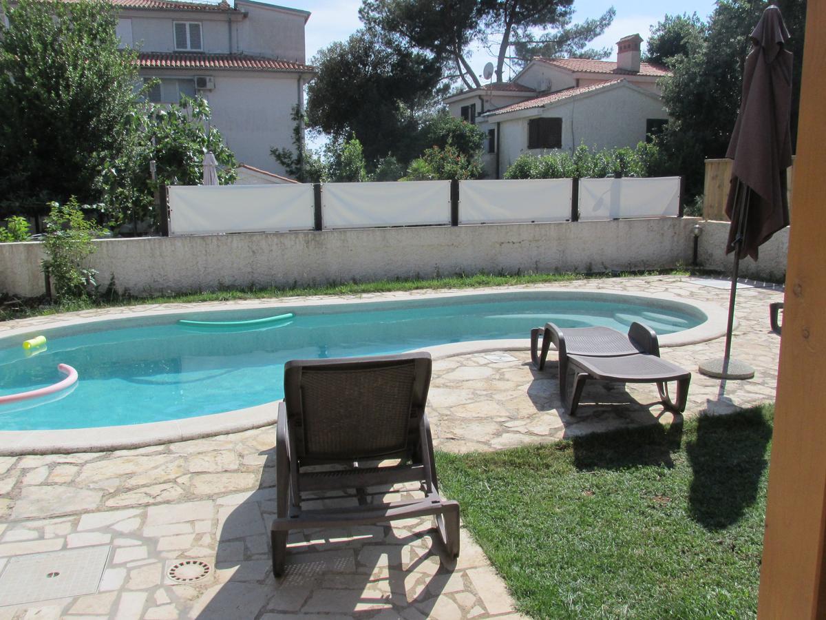 Guesthouse Suzy Pula Zewnętrze zdjęcie