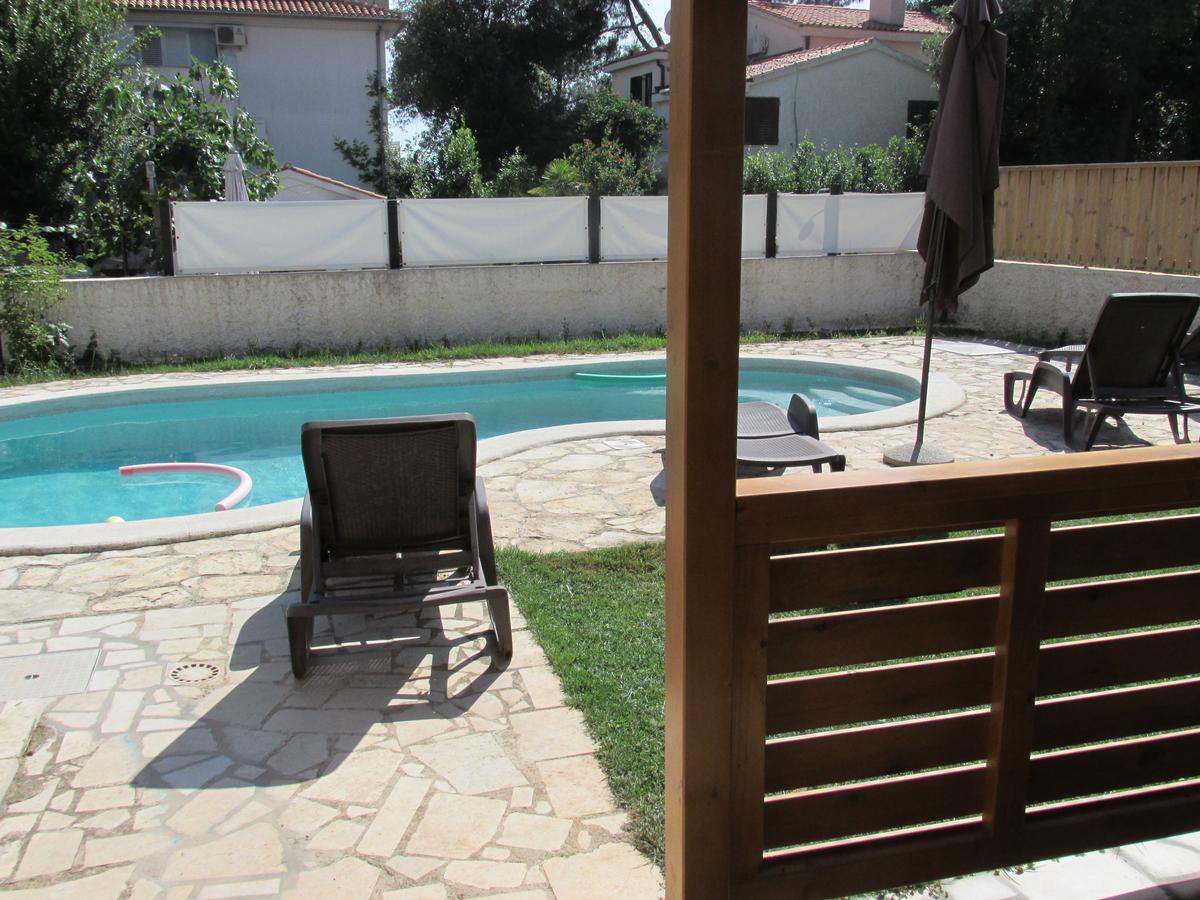 Guesthouse Suzy Pula Zewnętrze zdjęcie